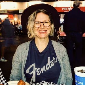 Meet your Posher, Korie